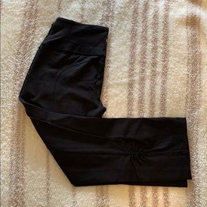Lululemon ruched crop flares